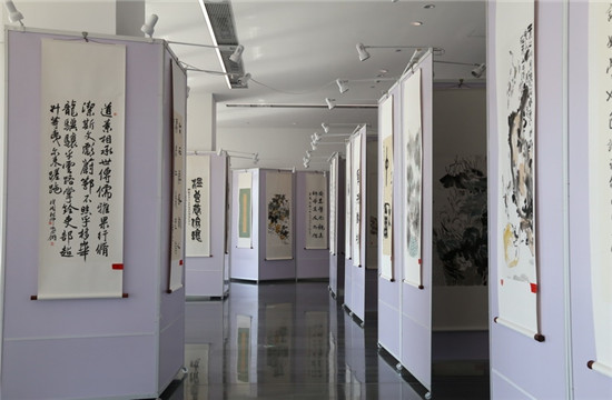 济宁市文化和旅游局组织参观“不忘初心、牢记使命”廉政书画作品展 文化传播添新篇
